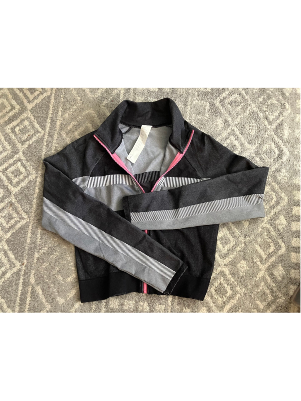 Fabletics Tory Cropped Seamless Jacket (Large)